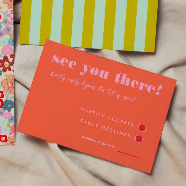 Boda RSVP simple rosa y rojo brillante en negrita (See You There - Bold Bright Red and Pink Simple RSVP Wedding, green and mint green stripes on back)