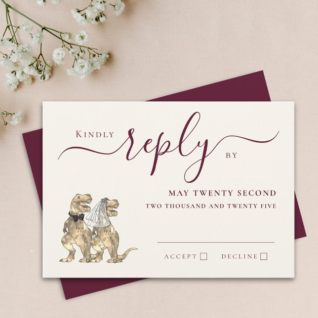 Boda temática de dinosaurios Respuesta Burgundy Cr (Dinosaur theme wedding burgundy cream invitation RSVP card T-Rex dino bride and groom elegant script)