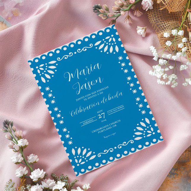 Boda Tradicional Papel Picado Azul Invitación de B (Blue Papel Picado Traditional Boda Spanish Wedding Invitation)