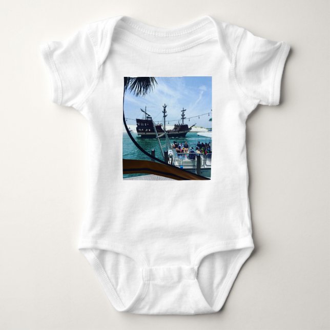 Body Para Bebé Ahoy Matey Pirate Ship Adventure (Anverso)