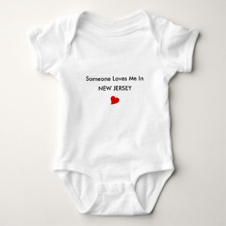 Body Para Bebé Alguien me ama en camiseta