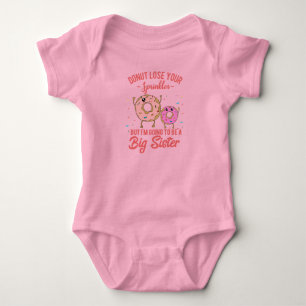 Body Para Bebé Anuncio de bebé: Hermana mayor, donut rosa