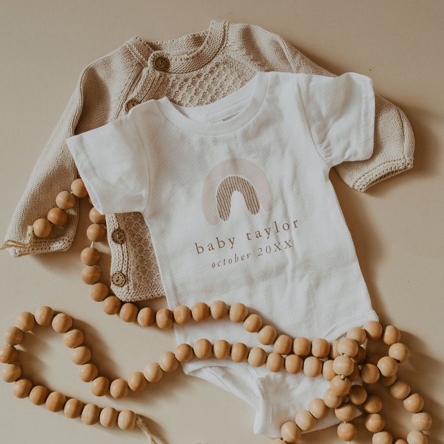 Body Para Bebé Anuncio de embarazo arcoíris boho niña ROWAN (ROWAN Girl Boho Rainbow Pregnancy Announcement Baby Bodysuit)