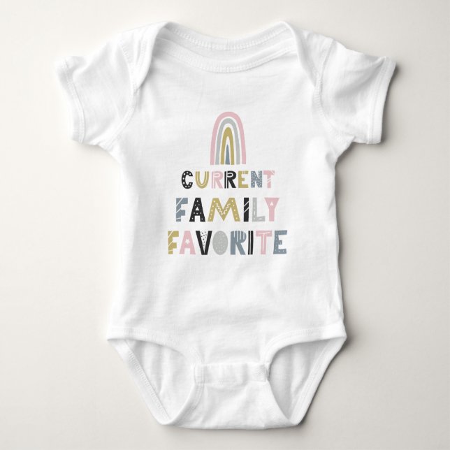 Body Para Bebé Arcoiris favorito de la familia actual (Anverso)