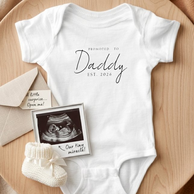 Body Para Bebé Ascendido a Papá Dulce Anuncio del Año EST (Subido por el creador)