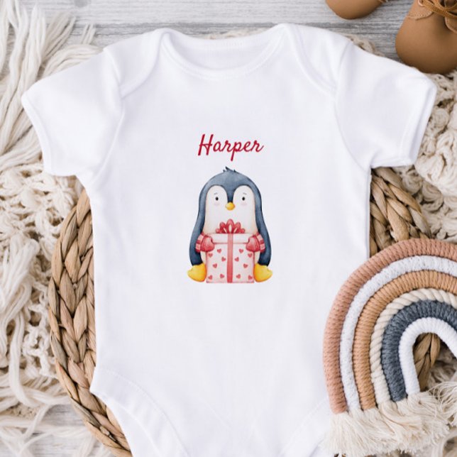 Body Para Bebé Baby Bodysuit With A Penguin Holding A Gift Box (Subido por el creador)