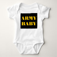 Bebé del ejército de los niños que crían