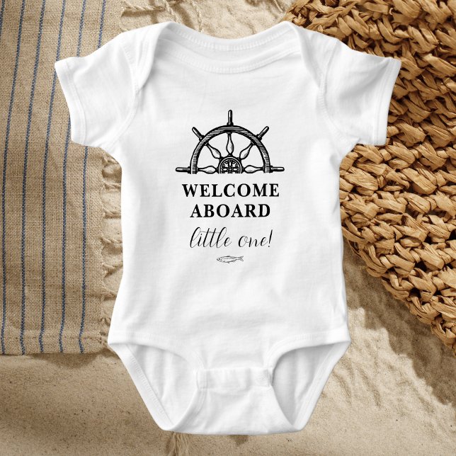 Body Para Bebé Bebé recién nacido con tema náutico (Nautical themed Newborn Baby Baby Bodysuit, "Welcome aboard little one!" with ship wheel graphic)