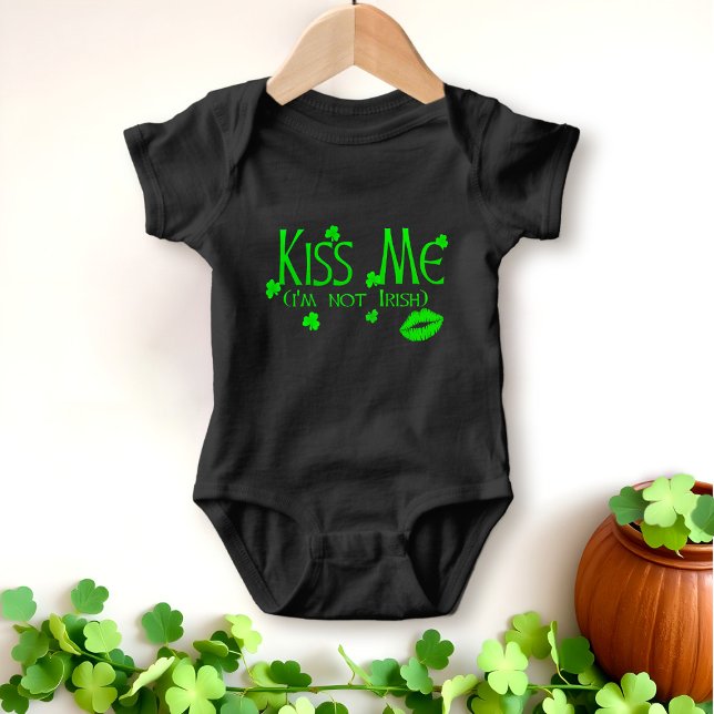 Body Para Bebé Bésame, no irlandés, cita graciosa San Patricio (Kiss Me I'm Not Irish! All babies need lots of kisses. A fun gift for St Patrick's Day)