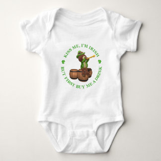 Body Para Bebé Bésame, soy irlandés - pero primero compre una beb