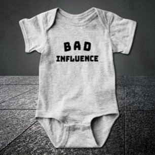 Body Para Bebé Body de Bebé BAD Influence – Tipografía Audaz