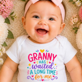 Body Para Bebé Body de bebé colorido que Abuela Ha Esperado