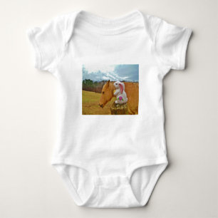 Body Para Bebé Caballo amarillo, conejo de primavera