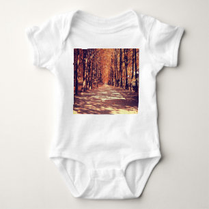 Body Para Bebé Camino Forestal de Otoño: Tranquilo viaje paisajís
