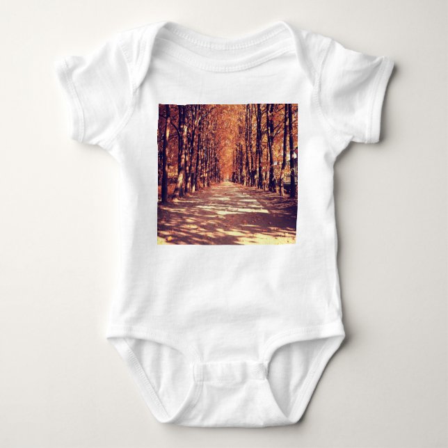 Body Para Bebé Camino Forestal de Otoño: Tranquilo viaje paisajís (Anverso)