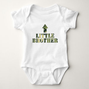 Body Para Bebé Camo LITTLE Brother shirt / idea de bebé grande