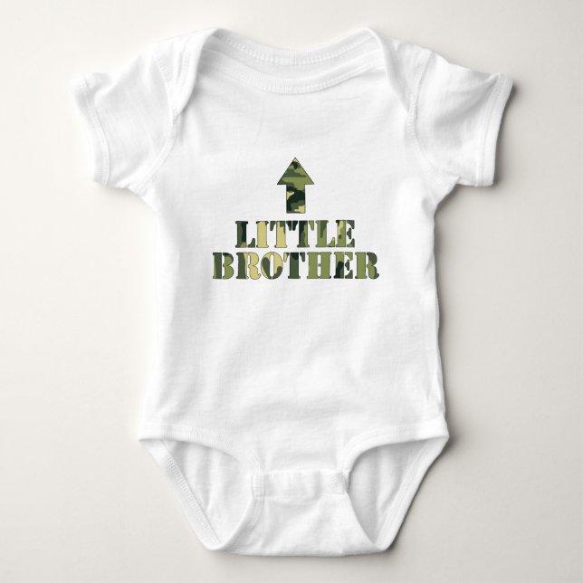 Body Para Bebé Camo LITTLE Brother shirt / idea de bebé grande (Anverso)