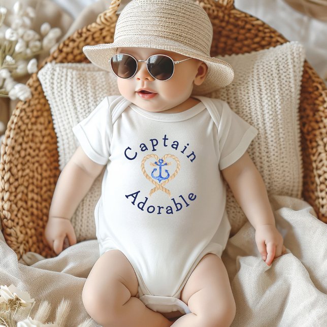Body Para Bebé Capitán Adorable Bebé Náutico Cuto (A cute and comfy body suit for baby with a nautical theme.)