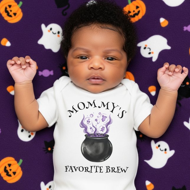 Body Para Bebé Cauldron Halloween de bruja favorita de mamá (Mommy's Favorite Brew Witch Cauldron Halloween Baby Bodysuit
)