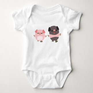 Body Para Bebé Cerdos Personalizados en una ropa para bebé a pie