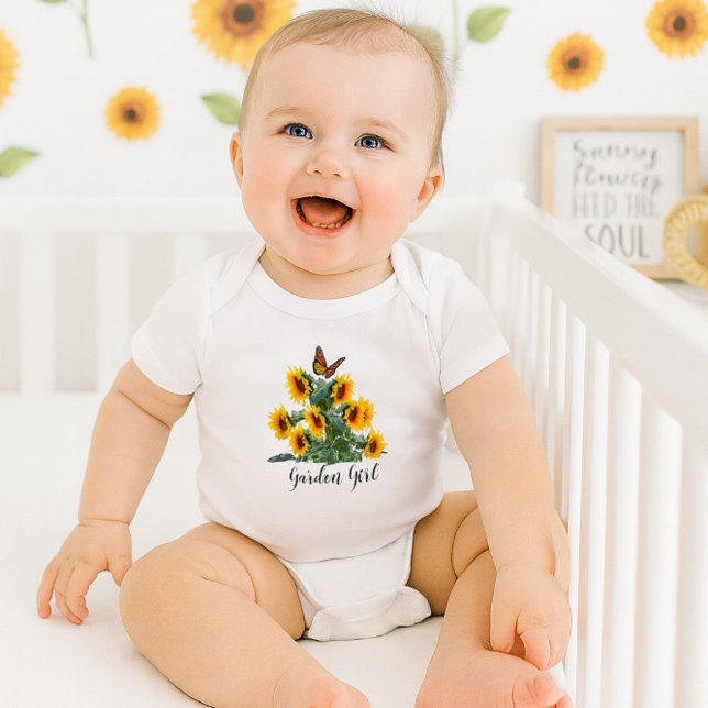 Body Para Bebé "Chica de jardín" de girasol amarillo (Sunshine and giggles! This happy little Garden Girl blooms bright in her sunflower-themed crib. 🌻)