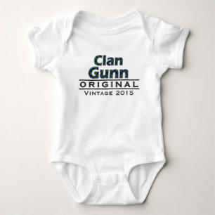 Body Para Bebé Clan Gunn Vintage Personalizar su año de nacimient