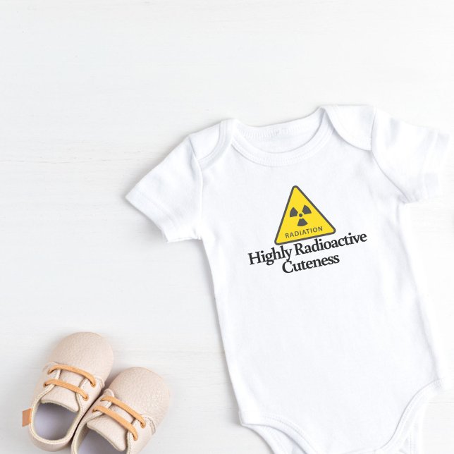 Body Para Bebé Cualidades altamente radiactivas (Highly Radioactive Cuteness Baby Bodysuit)