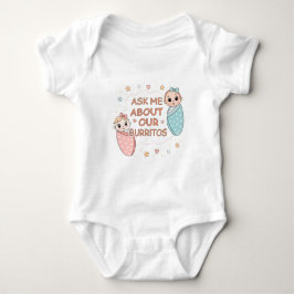 Body Para Bebé Cute Twin Baby Burrito Announcement Illustration
