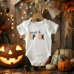 Body Para Bebé Dulce colorido Y Espeluznante | Feliz Halloween<br><div class="desc">Dulce colorido Y Espeluznante | Feliz Halloween</div>