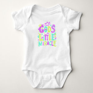 Body Para Bebé "El pequeño milagro de Dios" violeta amarillo mora