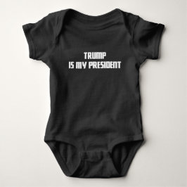 Body Para Bebé El triunfo es mi presidente Red Baby Snap Tee