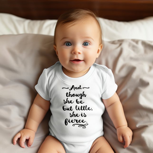 Body Para Bebé Ella es feroz (This inspiring bodysuit design features a quote from Shakespeare's Midsummer Night's Dream Book.)