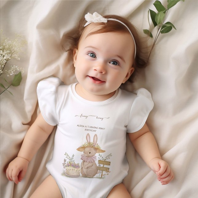 Body Para Bebé Flowers Bunnies First Birday (Subido por el creador)