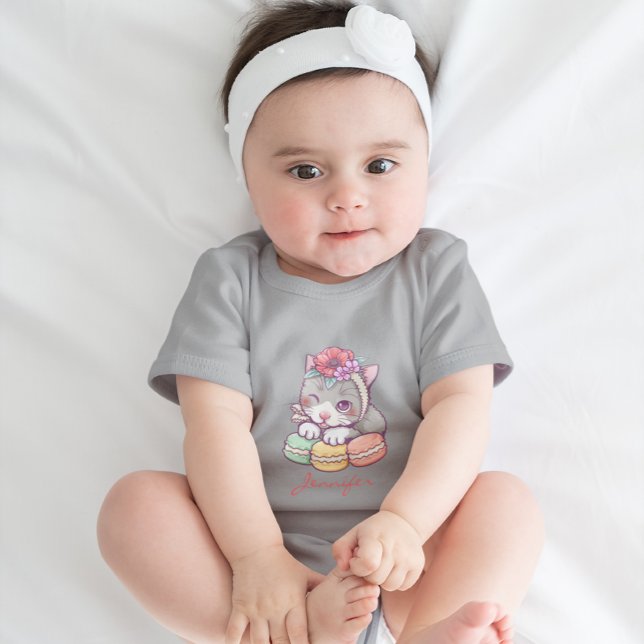 Body Para Bebé Gatito adorable con macarrones verdes amarillos ro (Subido por el creador)