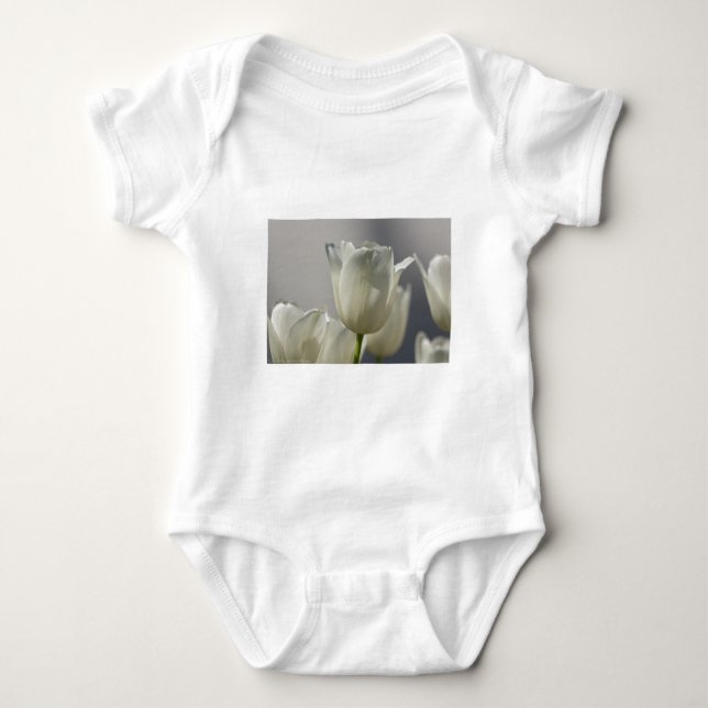 Body Para Bebé Hermosos Tulipanes Blancos de Primavera (Anverso)