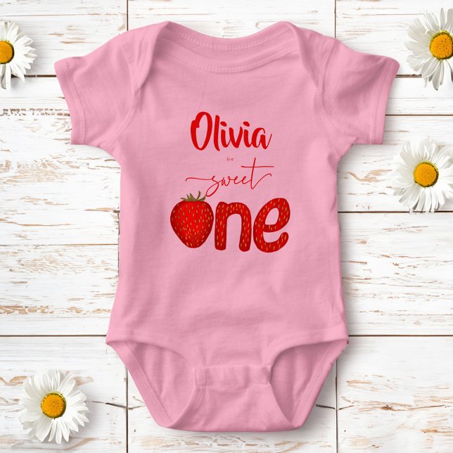Body Para Bebé Imprimida fiesta de cumpleaños de fresa (Sweet one strawberry birthday party printed baby bodysuit birthday photoshoot t-shirt matching)