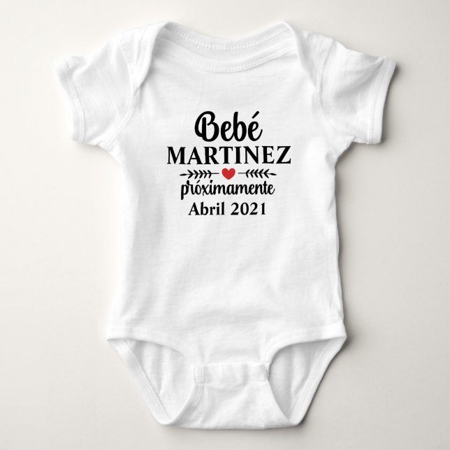 Body Para Bebé Invitación de embarazo de nombre del bebé español (Anverso)