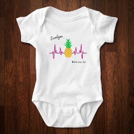 Body Para Bebé IVF Baby Pineapple Hearbeat con el nombre v2