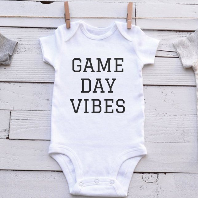 Body Para Bebé Juego Cuido Día Baby Bodysuit - Temporada De Fútbo (Game Day Vibes Baby)