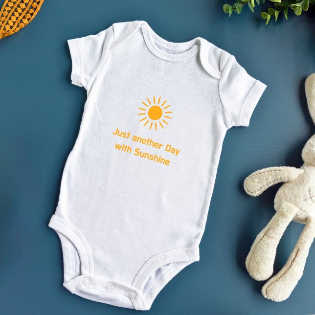Body Para Bebé Just another Day with Sunshine (Subido por el creador)