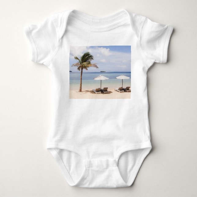 Body Para Bebé Las sombrillas tropicales son blancas y de palma. (Anverso)