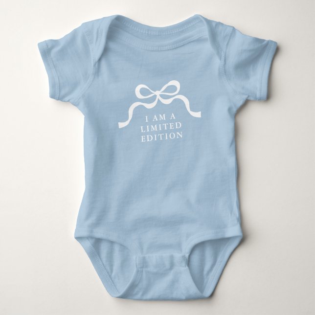 Body Para Bebé Limited Edition Baby Blue Retro Modern Boy Bows  (Anverso)