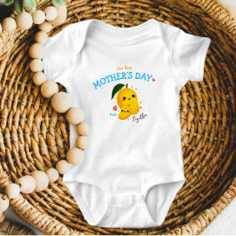 Body Para Bebé Lindo Nuestro Primer Día de la Madre Mango Persona