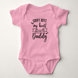 BODY PARA BEBÉ MI CORAZÓN PERTENECE A LA SALIDA DE BEBÉS DADDY