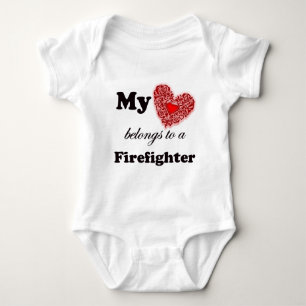 Body Para Bebé Mi corazón pertenece a un bombero