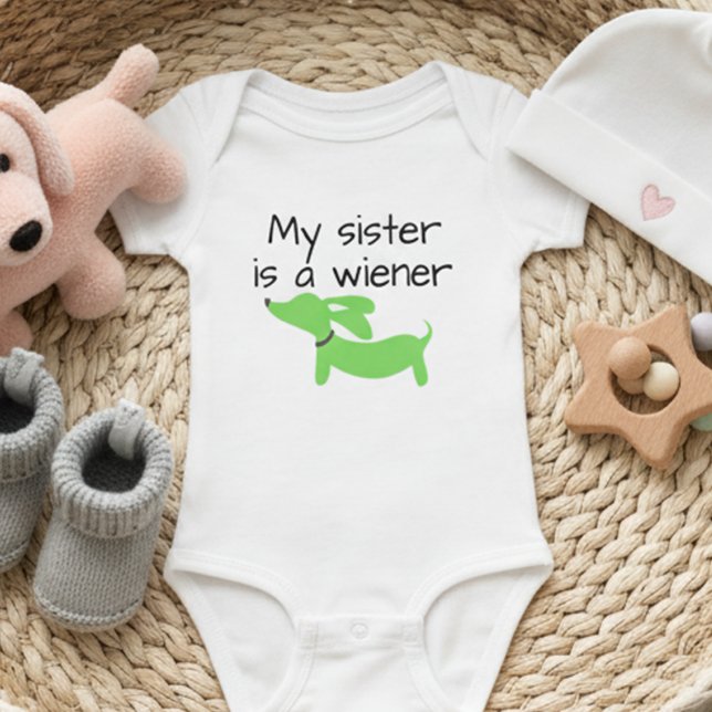 Body Para Bebé Mi hermana es una pieza de un vienés (perro) (My sister is a wiener dog outfit - gender neutral baby shower gift for a dachshund lover)