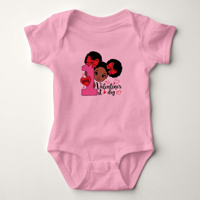 Body Para Bebé Mi primer día de San Valentín niña negra  (Anverso)