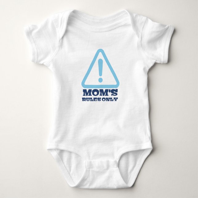 Body Para Bebé Mom’s Rules Only – Sassy New Mom Baby Apparel (Anverso)