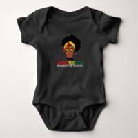 Mujer negra con cabello rastafari recordando a mis
