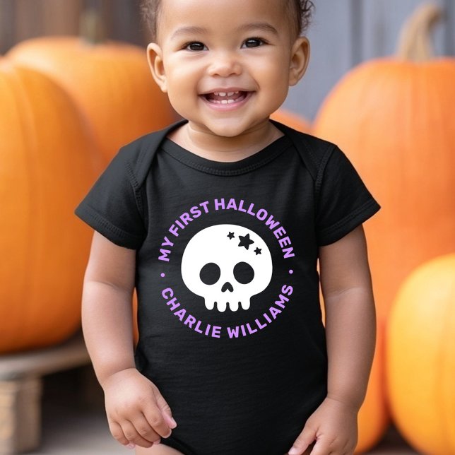 Body Para Bebé My first Halloween cute skull with stars and name (My first Halloween cute skull with stars and name Baby Bodysuit)